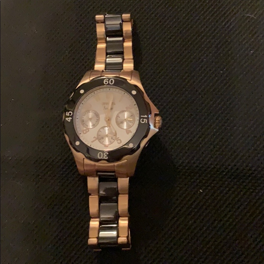 Watch - Picture 5 of 5